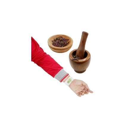 Ramuan tradisional Menyembuhkan patah tulang dari Kupu-Kupu Merah